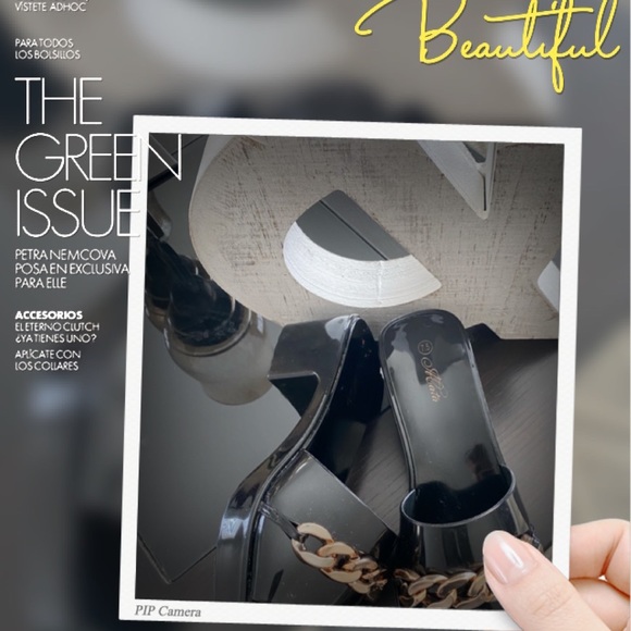 Black Patent Leather Look Slides/Mules w/Gorgeous Gold Chainlink Hardware Detail - Picture 10 of 16